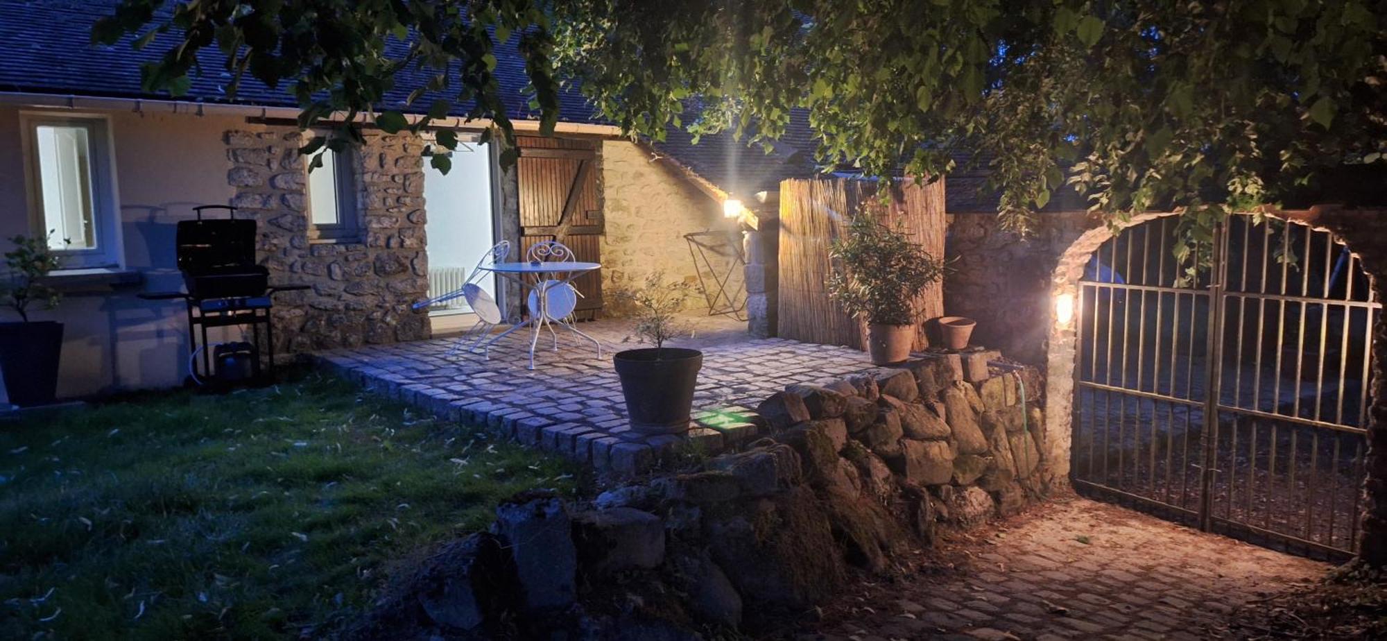 Le Relais Des Clefs - Au Calme Du Gatinais - Escapade A Deux - Terrasse Privee - Wifi - Offre Romantique Sur Demande Valpuiseaux Exterior photo